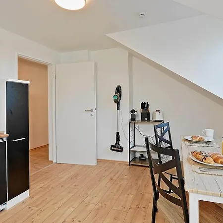 Honey & Homey - - Netflix - Wifi - 4 People Essen